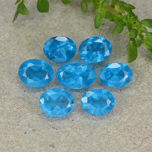 2.90ctw Natural Azul Apatito, Ovalada, VS