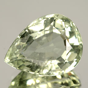 Aguamarina Verde claro natural de 9.89 ct, En forma de pera, SI