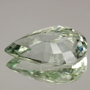 Aguamarina Verde claro natural de 8.70 ct, En forma de pera, VS-SI