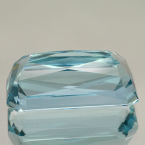 Aguamarina Azul claro natural de 7.45 ct, corte esmeralda, VS
