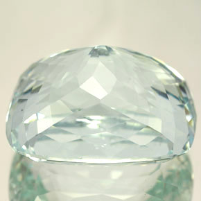 Aguamarina Azul verdoso claro natural de 20.22 ct, Corte Cojín, IF