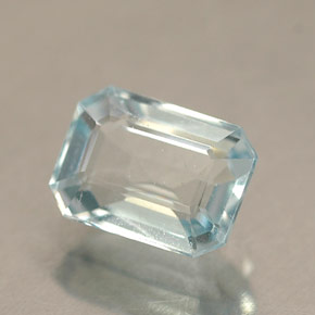 Aguamarina azul natural de 0,94 ct, corte esmeralda, VS