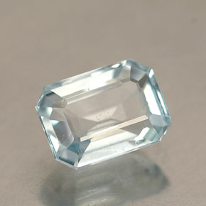 Aguamarina azul natural de 0,94 ct, corte esmeralda, VS