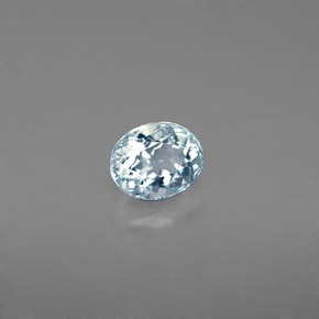 Aguamarina verde natural de 0,68 ct, corte óvalo, VVS