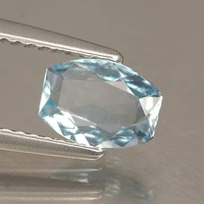 Aguamarina azul natural de 0,62 ct, forma elegante, VVS-VS