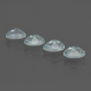 Gemas de Aguamarina Azul pálido natural de 1.68 ct, Corte Óvalo, VS