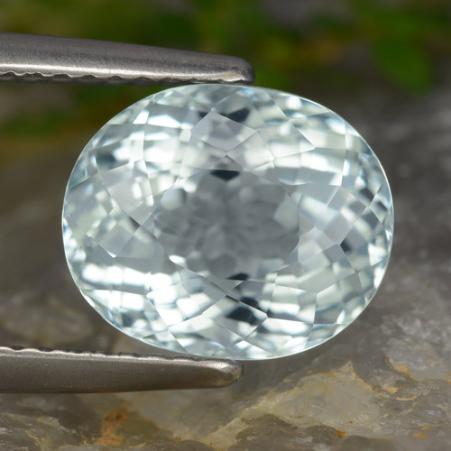 Aguamarina azul natural de 4,23 ct, corte óvalo, VVS