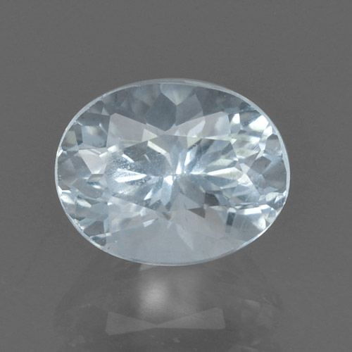 Aguamarina blanco natural de 0,90 ct, corte óvalo, VS