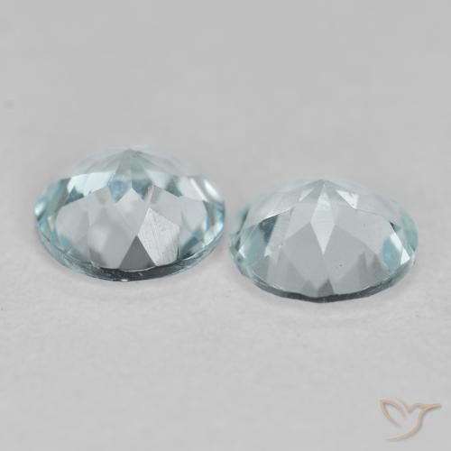 Gemas de Aguamarina Azul muy claro natural de 0.71 ct, Redondo, VS