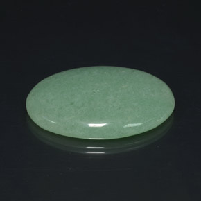 Aventurina verde natural de 65,37 ct, corte óvalo, opaco