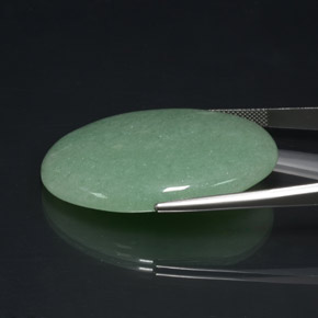 Aventurina verde natural de 65,37 ct, corte óvalo, opaco