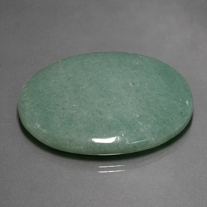 Venturina Verde natural de 61.96 ct, Corte Óvalo, Opaco