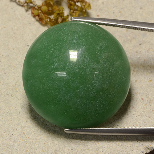 Venturina Verde pino natural de 48.90 ct, Corte Redondo, Translúcido