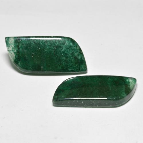 Gemas de Venturina Verde pino natural de 20.39 ct, Forma elegante, Translúcido