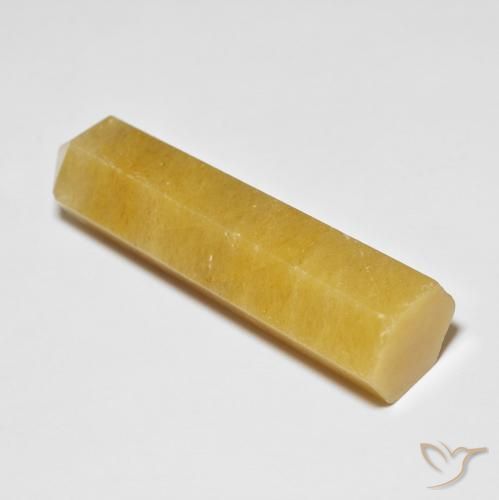 Venturina Amarillo púrpura natural de 47.31 ct, Elegante, Opaco