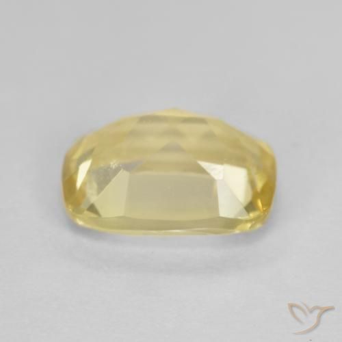 Berilo Amarillo medio natural de 1.32 ct, Forma Cojín, VVS
