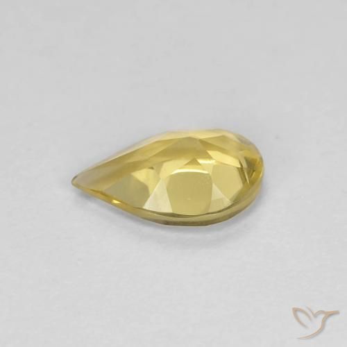Berilo Dorado claro natural de 0.69 ct, En forma de pera, VVS