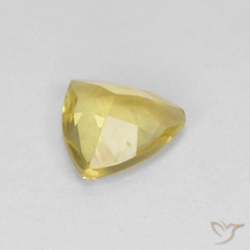 Berilo Amarillo medio natural de 0.87 ct, Trillón, VVS