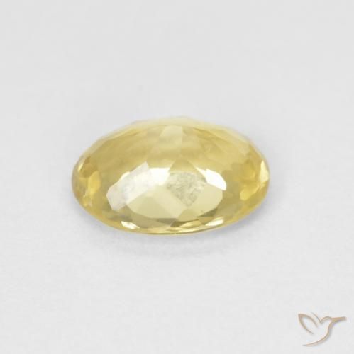 Berilo Amarillo terroso claro natural de 0.70 ct, Ovalada, VVS-VS