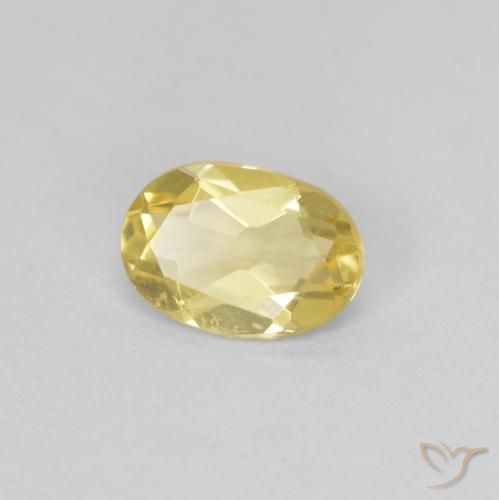 Berilo Amarillo-dorado claro natural de 0.64 ct, Ovalada, VVS-VS