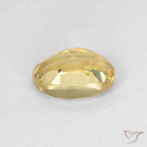 Berilo Amarillo medio natural de 0.93 ct, Ovalada, VVS-VS