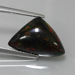 Ópalo negro multicolor natural de 3,94 ct, trillón, opaco