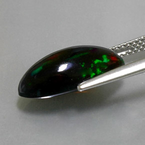 Ópalo negro multicolor natural de 2,74 ct, marquesa, opaco