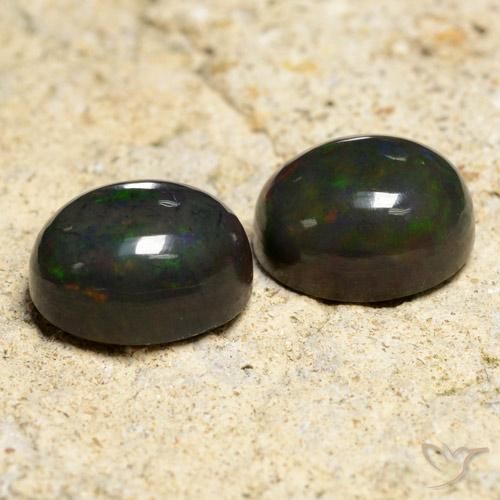 Gemas de Ópalo negro Multicolor natural de 3.64 ct, Ovalada, Translúcido