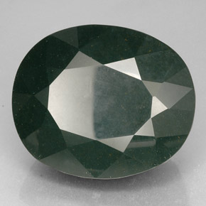 Heliotropo verde natural de 102,65 ct, corte óvalo, opaco