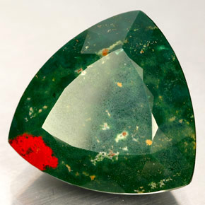 Heliotropo verde natural de 12,83 ct, trillón, opaco