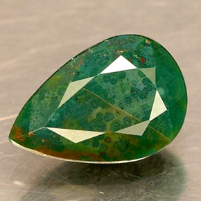 Heliotropo verde natural de 0,63 ct, en forma de pera, opaco