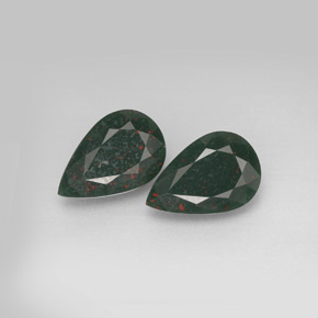 Gemas de heliotropo verde natural de  ct, en forma de pera, opaco