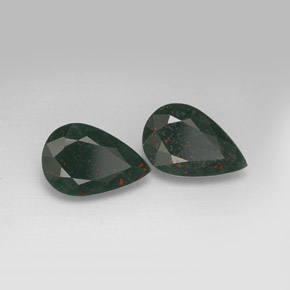 Gemas de heliotropo verde natural de  ct, en forma de pera, opaco