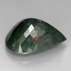 Heliotropo verde natural de 39,03 ct, en forma de pera, opaco