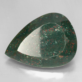 Heliotropo verde natural de 46,95 ct, en forma de pera, opaco