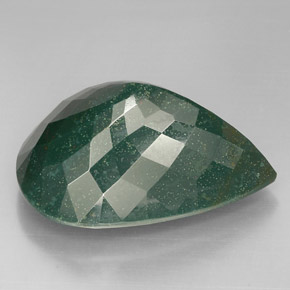 Heliotropo verde natural de 63,66 ct, en forma de pera, opaco