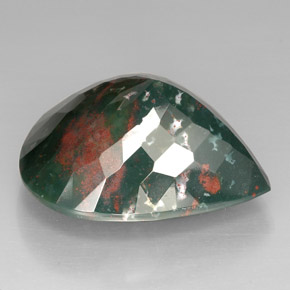 Heliotropo verde natural de 74,01 ct, en forma de pera, opaco