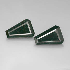 Gemas de heliotropo verde natural de  ct, forma elegante, opaco