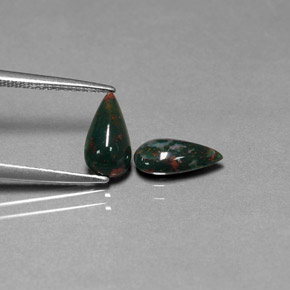 Gemas de heliotropo verde natural de  ct, en forma de pera, opaco