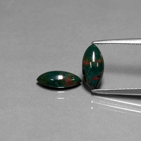 Gemas de heliotropo verde natural de  ct, marquesa, opaco