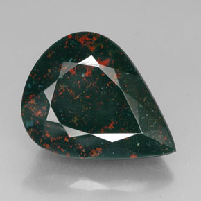 Heliotropo verde natural de 31,14 ct, en forma de pera, opaco
