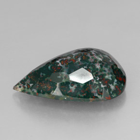 Heliotropo verde natural de 24,33 ct, en forma de pera, opaco