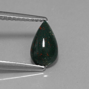 Heliotropo verde natural de 0,82 ct, en forma de pera, opaco