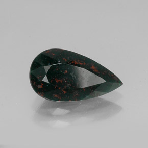 Heliotropo verde natural de 4,61 ct, en forma de pera, opaco