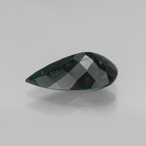 Heliotropo verde natural de 4,61 ct, en forma de pera, opaco