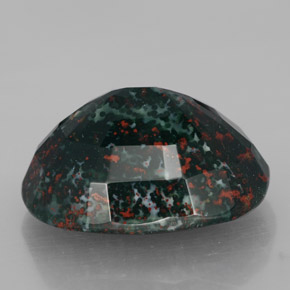 Heliotropo verde natural de 17,76 ct, corte óvalo, opaco