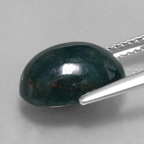 Sanguinaria Verde moteado natural de 4.04 ct, Corte Óvalo, Opaco