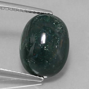 Heliotropo verde natural de 4,74 ct, corte óvalo, opaco