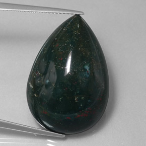 Heliotropo verde natural de 33,97 ct, en forma de pera, opaco