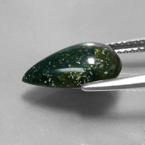 Heliotropo verde natural de 2,73 ct, en forma de pera, opaco
